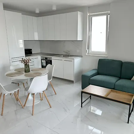 Beautiful New Palmtree Appartement