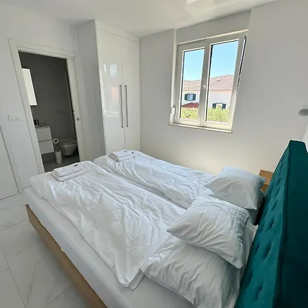 Beautiful New Palmtree Appartement