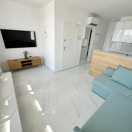 Beautiful New Palmtree Appartement *