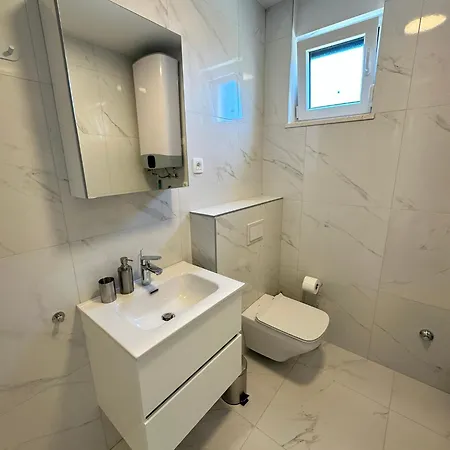 Beautiful New Palmtree Appartement Vir