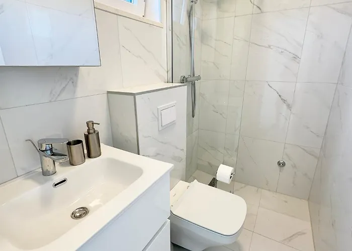 Beautiful New Palmtree Apartment