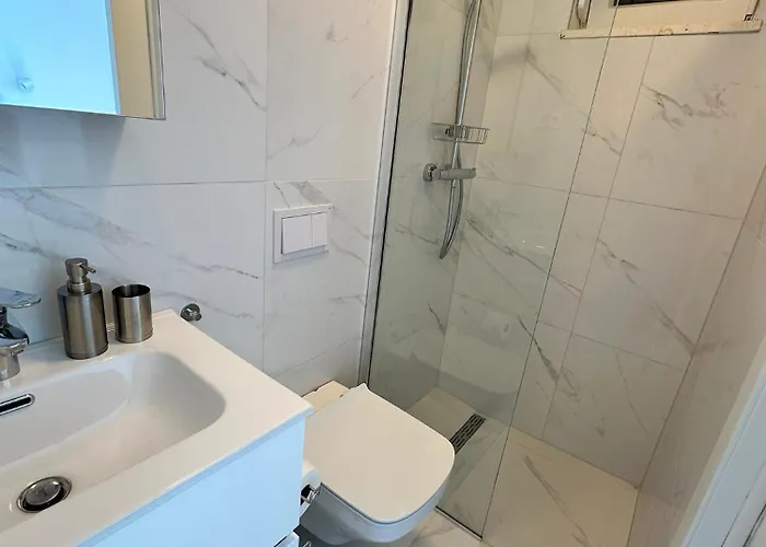 Beautiful New Palmtree Apartment Vir