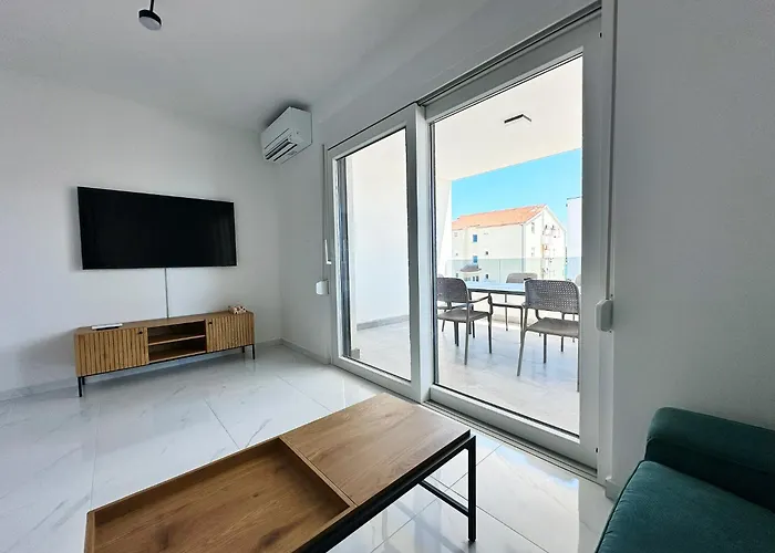 Apartment Beautiful New Palmtree Vir