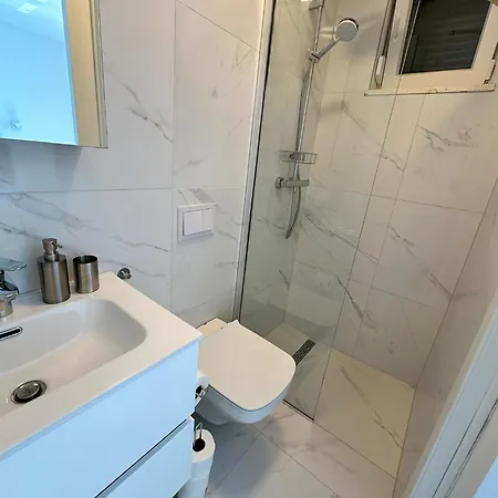 Beautiful New Palmtree Apartamento Vir